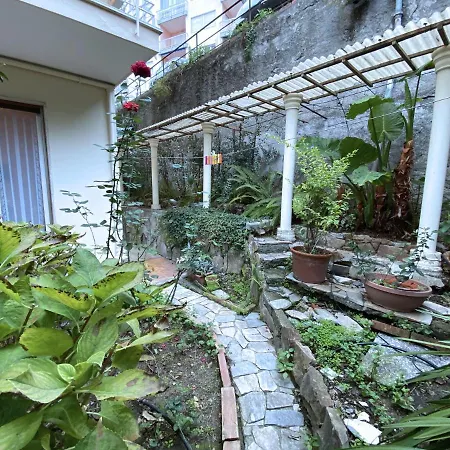 Casa Con Due Giardini Privati Vicino Al Mare E Ariston Appartement San Remo